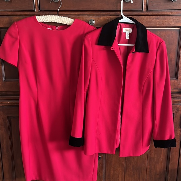 🎄🌟 ❌ CLEARANCE ❌Talbots Women’s 2-piece Holiday Dress and Velvet Trim Jacket - Picture 2 of 12